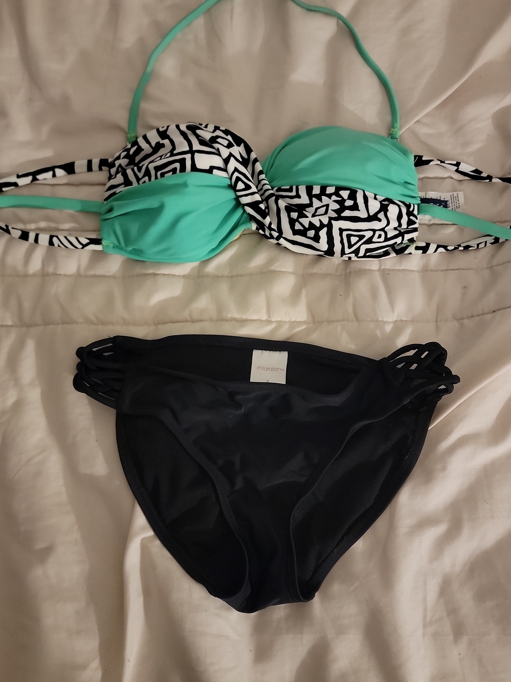 Chic Mint & Black Two-Piece Bikini Set — Mint/Black